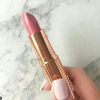 ราคา Charlotte Tilbury Hot Lips สี Liv It Up (458011400)