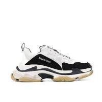 ราคา Used Balenciaga Triple S Sneakers White and Black Color Matc (41114203127)