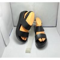ราคา Crocs Brooklyn ส้นสูง สีดำ มือ2 ไซส์ W7/37-38 ยาว 24 ซม. พื้นนิ่ม (26026921278)