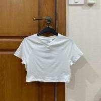 ราคา เสื้อครอปสีขาว แบรด์H&M ไซต์M (มือ1) แถมไม้แขวนให้ (28622269337)
