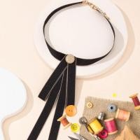 ราคา โบว์ เข็มกลัด หรือเนคไทติดคอเสื้อ (16810749953)