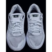 ราคา รองเท้าผ้าใบยี่ห้อ LACOSTE SIZE 38 (29370942098)