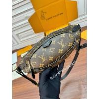 ราคา Louis Vuitton กระเป๋ามือสอง พร้อมสายคล้องไหล่และเข็มขัดเอว M14806 (53453055010)