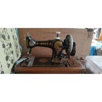 ราคา จักรเย็บผ้ามือหมุนโบราณ งานเก่า Jone เย็บถอยหลังได้คะ (43624658048)