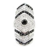 ราคา แหวนพลอยสีนิลประดับเพชรจิกไข่ปลาสลับแถว รุ่น 2268 (62396877)