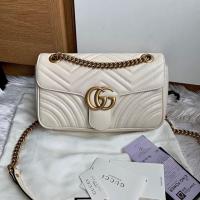 ราคา Like new Gucci marmont small 26 cm สีขาว ปี2019 ออก king power เดือน 4 สภาพดีมากค่ะใบนี้ กลิ่นหนังหอมใหม่ (2306430088)