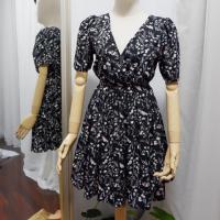 ราคา เดรสคอวี ลายดอกสีดำ จั้มเอว ผ้าไหมอิตาลี (6830715802)