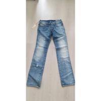 ราคา Diesel กางเกงยีนส์ขายาว (10026487531)