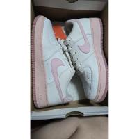 ราคา Nike Air Force1แท้10000% สีชมพูนมsz.EUR38.5ยาว24มือ2 (42106523556)