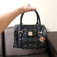 ราคา ส่งต่อ! MCM แท้ ทรงหมอน สีดำ มือสอง (28552770894)