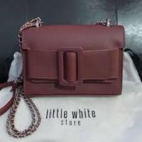ราคา กระเป๋าแบรนด์ little white store รุ่น paralle belt bag สี burgundy (5443738772)