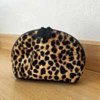 ราคา กระเป๋าเครื่องสำอางขนนุ่ม ลายเสือ ญี่ปุ่นมือสอง อ่าน>> (28043257718)