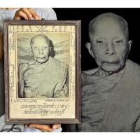 ราคา รูปถ่ายหลวงพ่อแดง ปี03 รุ่นแรก วัดเขาบันไดอิฐ หลังยันต์แดง (41171288712)