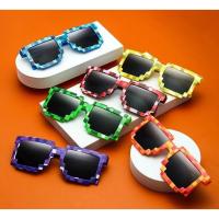 ราคา 1 ชิ้นแว่นตากันแดดสไตล์เกม Minecraf Thug Life เด็กปาร์ตี้ฮาโลวีนคอสเพลย์ตลกพิกเซลโมเสคแว่นตากันแดดเด็กชาย (44952015483)