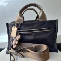 ราคา กระเป๋าสะพาย Thames สีดำ ผ้าไนล่อน มือสอง ลดราคา ราคาพิเศษ ส่งต่อ (23016498363)