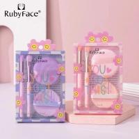 ราคา Ruby Face อุปกรณ์แต่งหน้า พัฟรองพื้นพัฟแป้ง แปรงอายแชโดว์ เซต 4 ชิ้น (43377340539)
