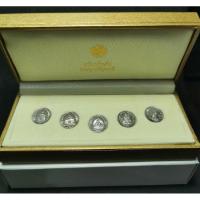 ราคา เหรียญเงินพุทธปัญจภาคี (20279426298)