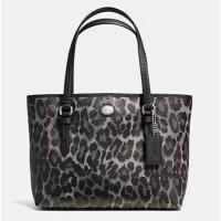 ราคา ✔️coachแท้ ✔️มือหนึ่ง ตำหนิเบา PEYTON OCELOT PRINT TOP HANDLE TOTE (COACH F52533) #กระเป๋าทรงtote (29380574802)