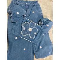 ราคา เซตเสื้อยีนส์แขนตุ๊กตาปักดอกขาวกางเกงขายาว (50203930585)