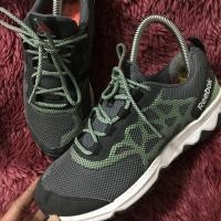 ราคา Reebok แท้ มือสอง (1286720066)