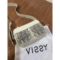 ราคา กระเป๋าสะพายข้าง vissy ของแท้(มือสอง) (22530711798)