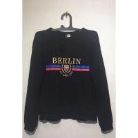 ราคา H&m [SOLD] H&amp;M สเวตเตอร์ ไซส์ M (12826008686)