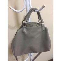 ราคา กระเป๋าสะพาย uwif pay bag(มือสอง) (6877531107)