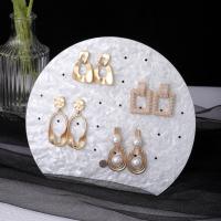 ราคา เครื่องประดับสร้างสรรค์ต่างหูชั้นวางจอแสดงผลรูปแบบเมฆเรขาคณิตยืนสไตล์ใหม่ที่เก็บต่างหูรอบ (24844435473)