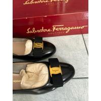 ราคา รองเท้าสีดำคัชชูหนังแท้ Salvatore Ferragamo VARA มือสอง Made in Italy (26528934055)