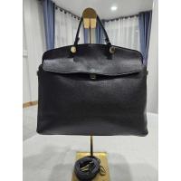 ราคา Sale แบรนด์ Furla ขนาด ฐาน 12.5 นิ้ว สูง 11 นิ้ว หนังวัวแท้ (26284955093)