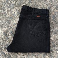 ราคา 67/38 กางเกงยีนส์มือสอง Rustler รุ่น 87619CB เอววัดจริง 38" ยาวทั้งตัว 41.5" ปลายขา 8.6" ผลิต Mexico ผ้าเนื้อทรายดำเข้ม (26738870343)