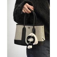 ราคา กระเป๋า Hermès Mini Garden Party ขนาดเล็ก แบบถือและสะพาย งานแฮนด์เมด จากหนังแท้นำเข้า (43827617097)