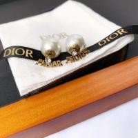 ราคา ต่างหู Dior หน้าเพชร ทับหลังมุก งานออริ Super Hiend 1:1 (9071483412)