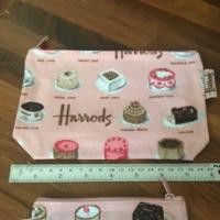 ราคา กระเป๋าซิป harrods ของแท้ (1820328272)