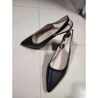 ราคา รองเท้าส้นสูง สีดำ รัดส้น size 38 (40973839078)