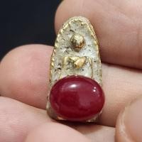 ราคา พระรอดเล็กเนื้อชินทอง ติดเม็ดพระธาตุ กรุดอยไซ (28840492572)