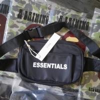ราคา (พร้อมส่ง/ฟรี Kerry)กระเป๋าคาดอก FOG Essentials Crossbody (3920859221)