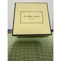 ราคา กล่องน้ำหอม JO MALONE ของแท้100% ขายถูกเพราะมีเลอะที่ฝาเล็กน้อย (26119466895)