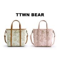 ราคา TTWN BEAR กระเป๋าสะพายข้างทรงช้อปปิ้งลายหมี แบรนด์แท้ อุปกรณ์ครบ พร้อมส่ง (25677374502)