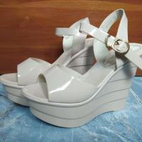 ราคา รองเท้าส้นเตารีด 5 นิ้ว (2739264038)