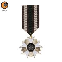 ราคา เครื่องประดับสไตล์เหรียญดาวและมงกุฎ สำหรับตกแต่งเสื้อยกทรง (53703959024)