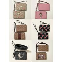 ราคา ✨พร้อมส่งในไทย ของแท้ 100 % ✨COACH Wallet คล้องแขน Corner Zip Wristlet In Signature Canvas (28912695863)