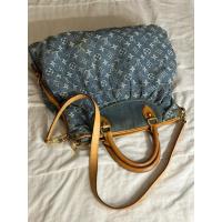 ราคา กระเป๋าสะพายข้างผู้หญิง กระเป๋าหลุยส์ลิมิเต็ด LV cabby gm washed blue denim (54253527808)