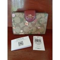 ราคา กระเป๋าสตางค์ ใส่บัตร Coach Medium Corner Zip Wallet in Signature Canvas (20844487802)
