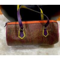 ราคา กระเป๋าถือทรงกระบอกEtta (50851831933)