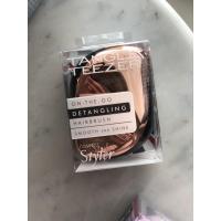 ราคา พร้อมส่งจากไทย Tangle Teezer Compact หวีมีฝาครอบ ลดผมร่วง ของแท้จาก UK (9644364596)