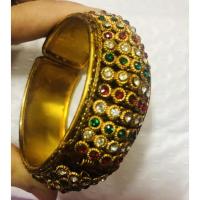 ราคา กำไลข้อมือเรียกทรัพย์ สมเด็จพระพุฒาจารย์(โต พรหมรังสี) สร้างและพุทธาภิเษก ตัวเรือนทองประดับพลอยเม็ดเล็กหลากสี (6695593355)