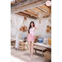 ราคา BT 06-21139 เซท 2 ชิ้น เสื้อสายเดี่ยวสีชมพูแต่งระบายที่คอปลายชายตัดเฉียงลง แมทซ์กับกระโปรงสั้นปักลายดอกไม้ 3D (25982712448)