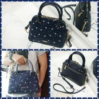 ราคา กระเป๋าถือของแท้ 12363 แบรนด์ Axixi Stencil Blue Handbag (4619818905)