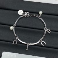 ราคา DIOR1525 Letter Bracelet All-Match New Style Letter Bracelet (51254323259)